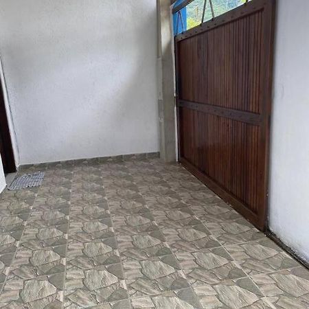 Casa Perto Da Praia Em أوباتوبا المظهر الخارجي الصورة