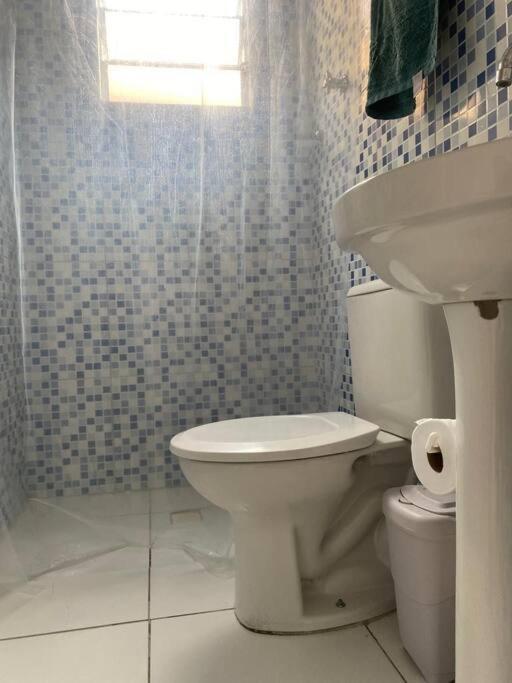Casa Perto Da Praia Em أوباتوبا المظهر الخارجي الصورة